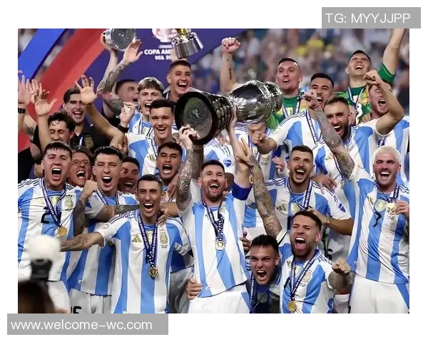 梅西与斯卡洛尼将出席华盛顿世界杯抽签仪式并交还原版奖杯